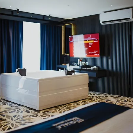 Quala & Lounge Hotel