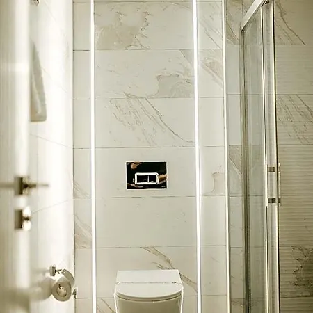 Quala & Lounge Hotel 5*