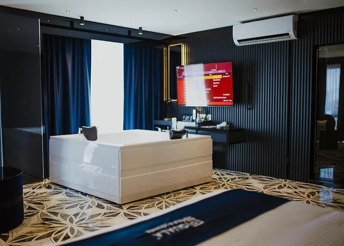 Quala & Lounge Hotel