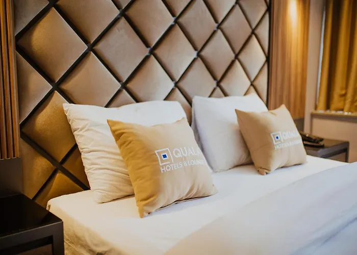 Hotel Quala & Lounge *